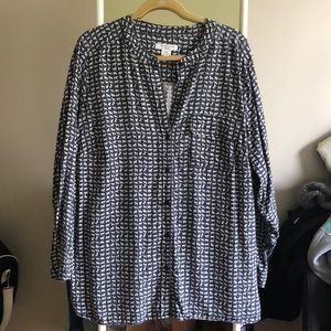 Liz Claiborne Plus Navy Horse Print Button-Down